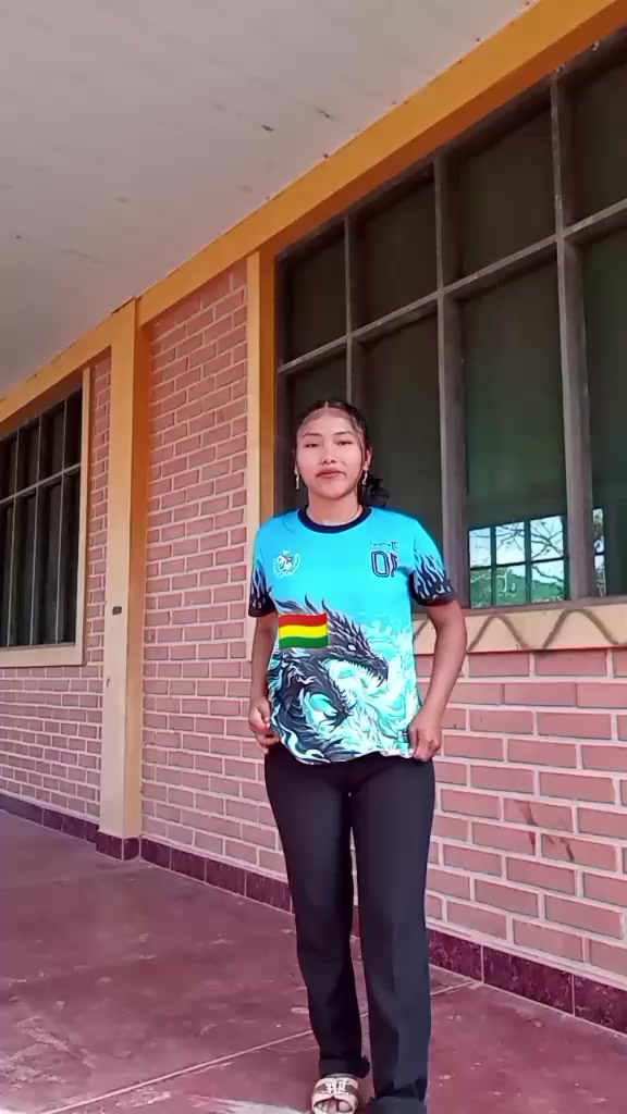 @shinahoteñita🍒🇧🇴