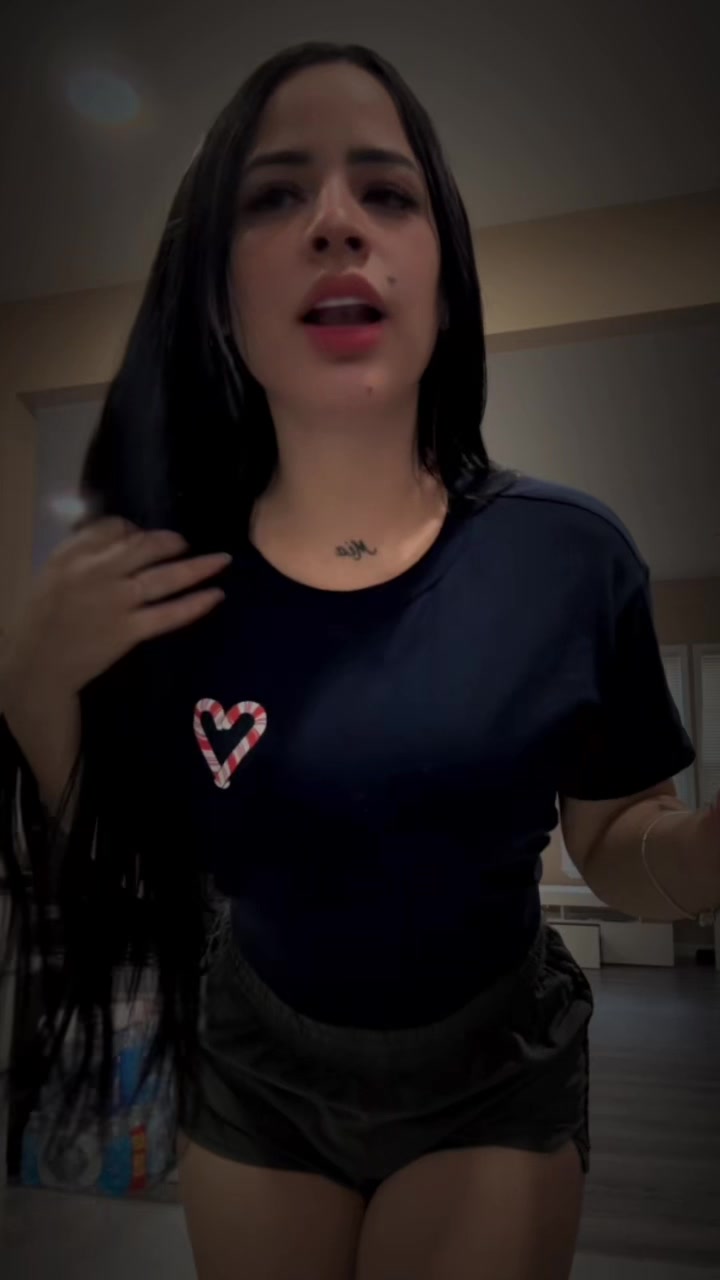 @Mía alana🦋