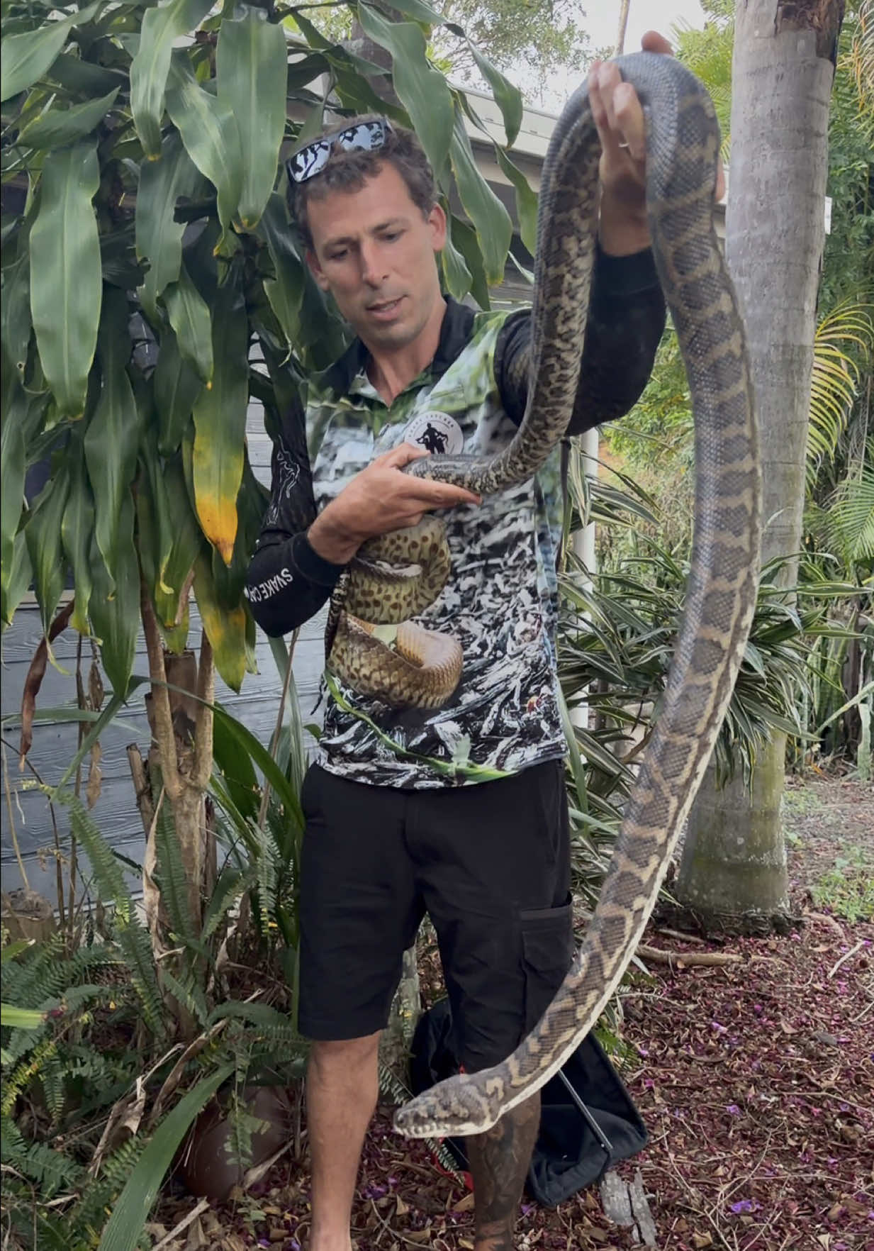 @Snake Catcher Dan