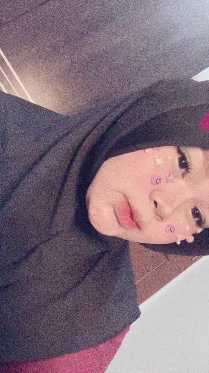 @Nisaa18