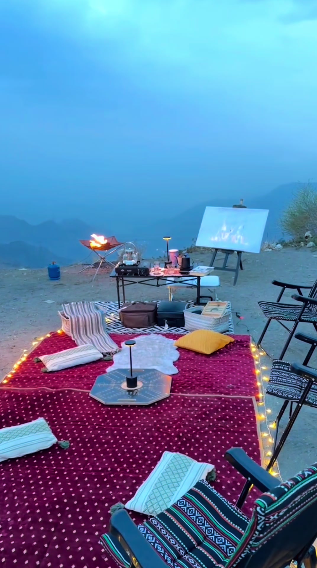@جلسه وقمرا ⛺️🌌