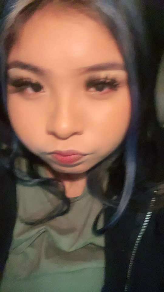 @🫐