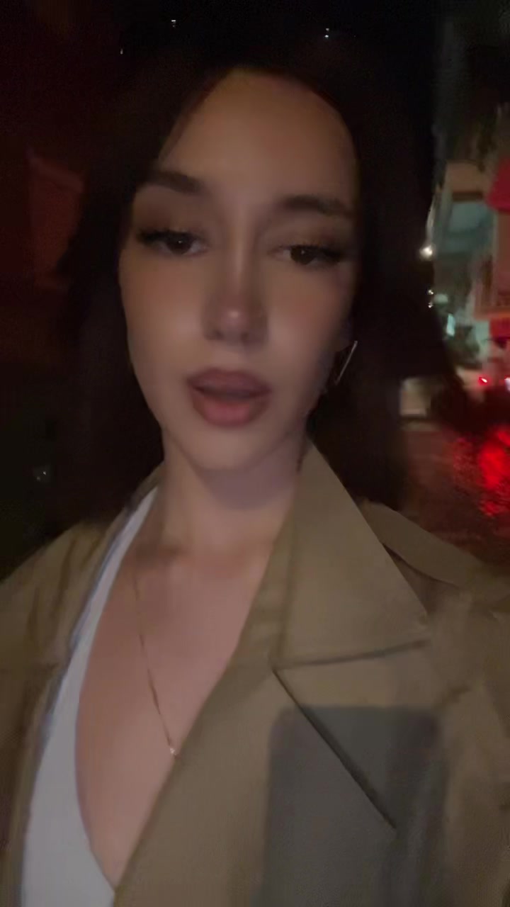 @elena