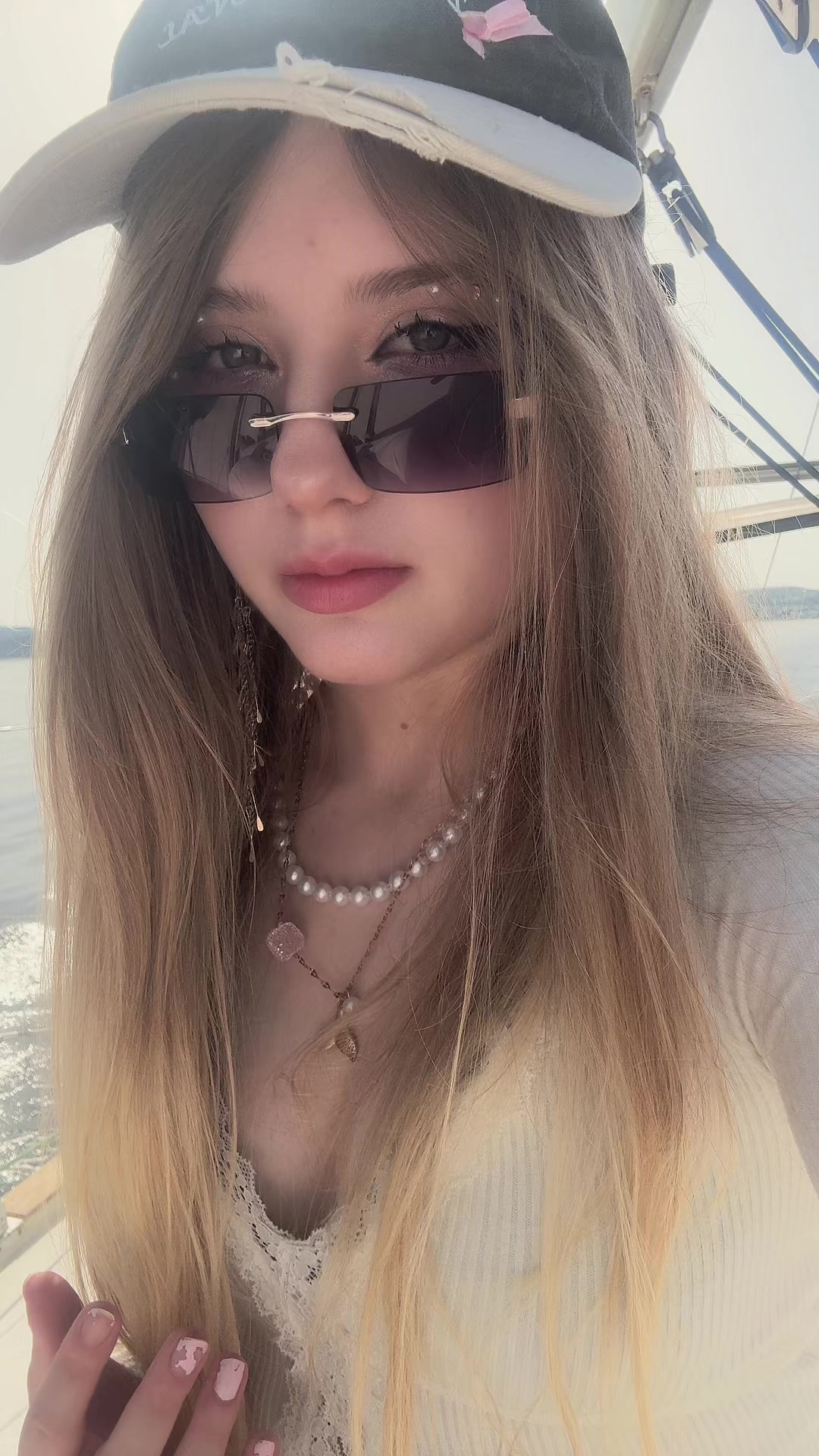 @Lunari 🪭