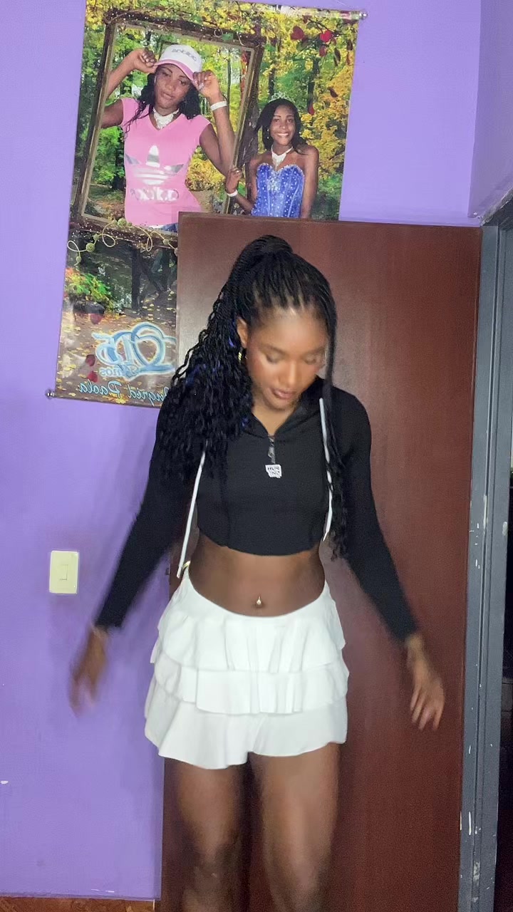 @🦋