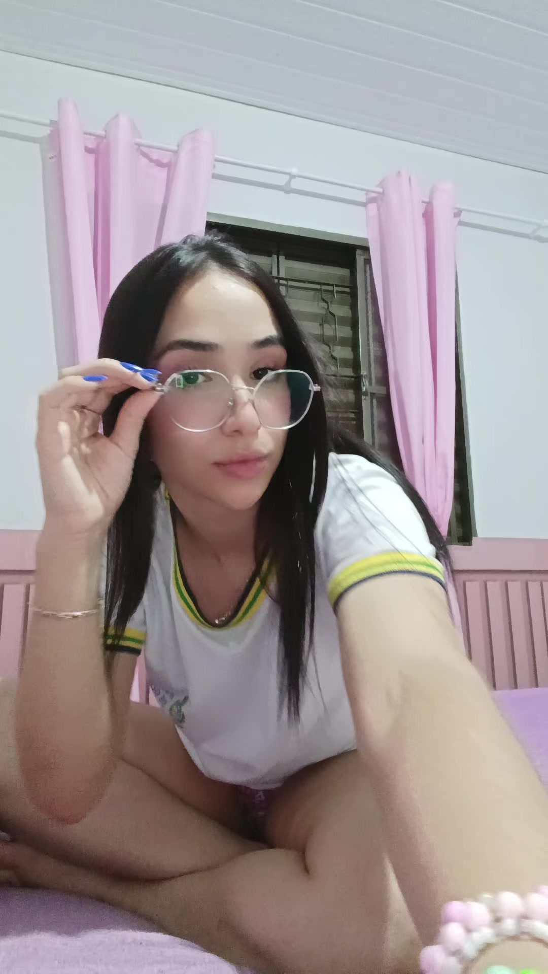 @user44256008411