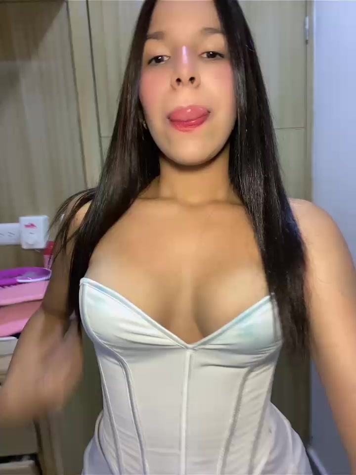 @Juliana.