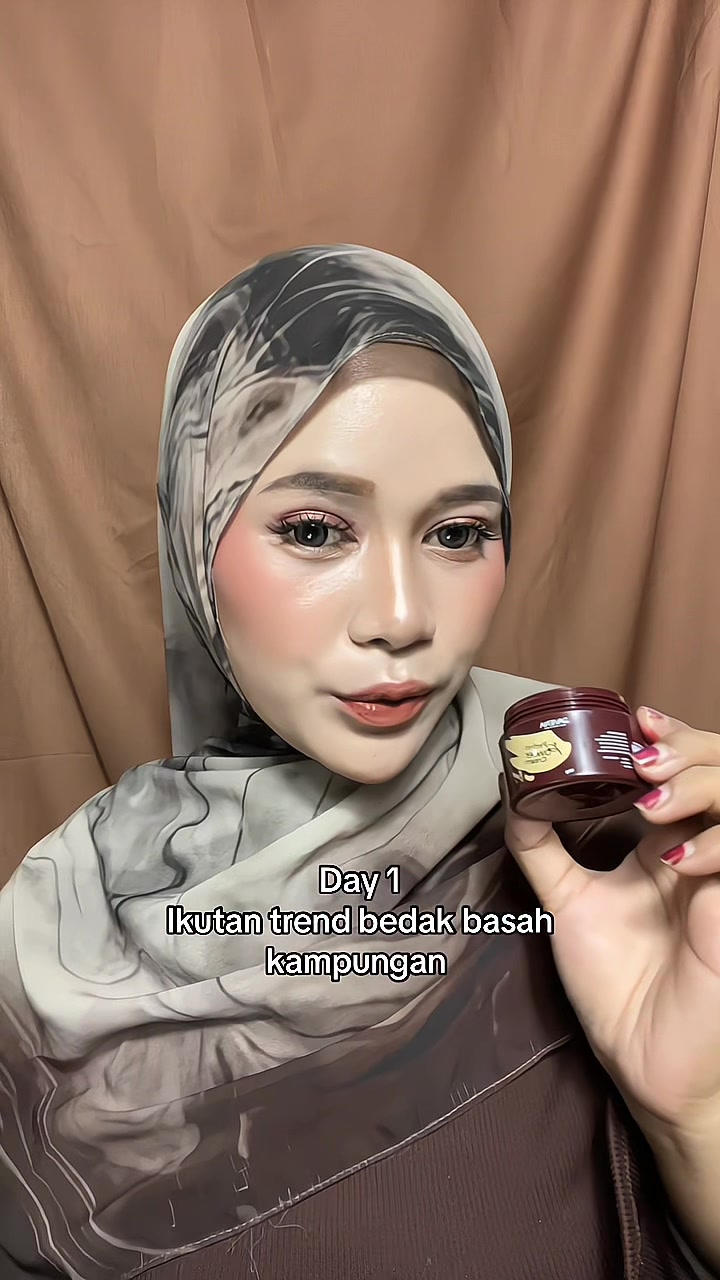 @Ndaayy || IG : Linda_astt
