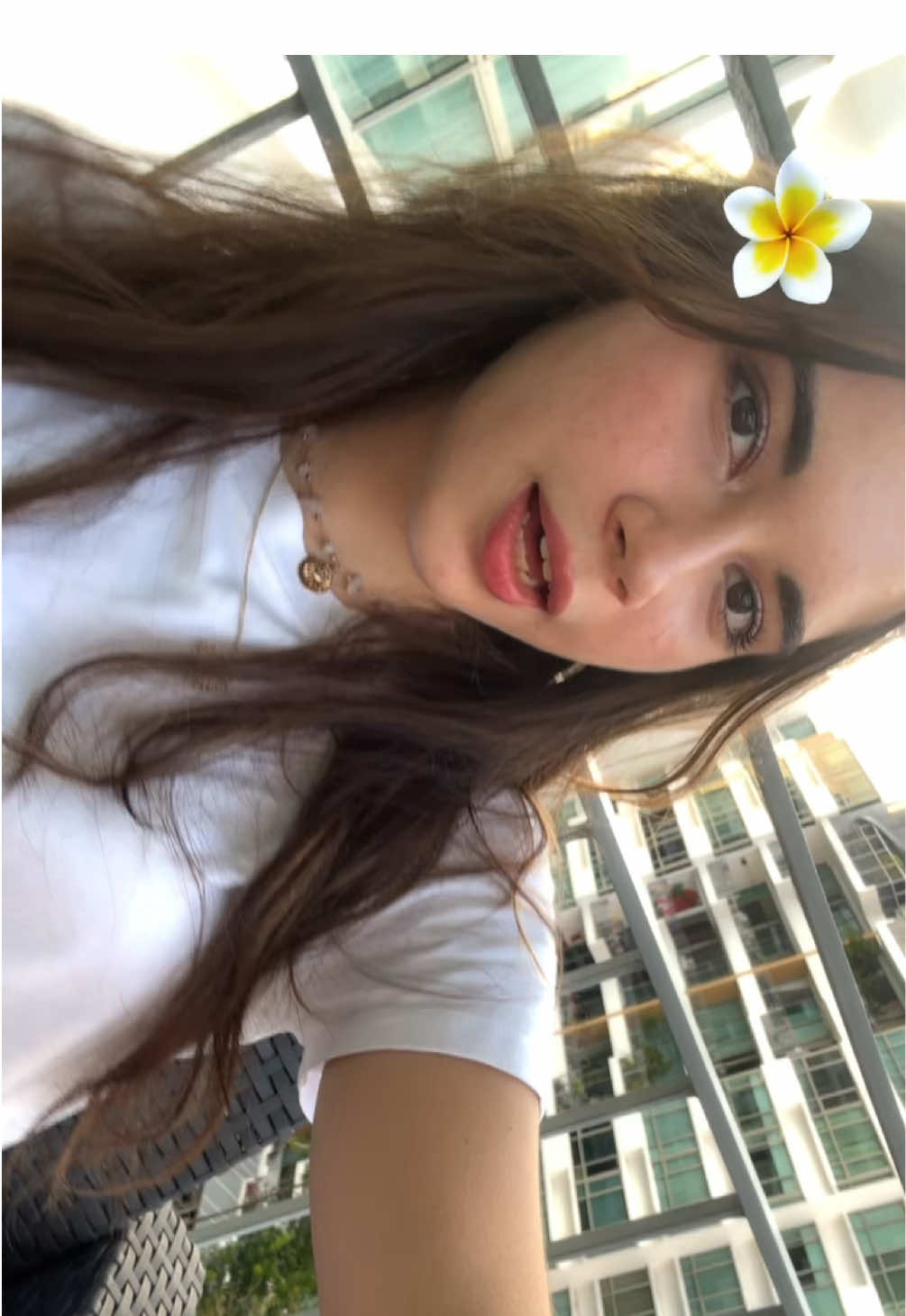 @X.xnia