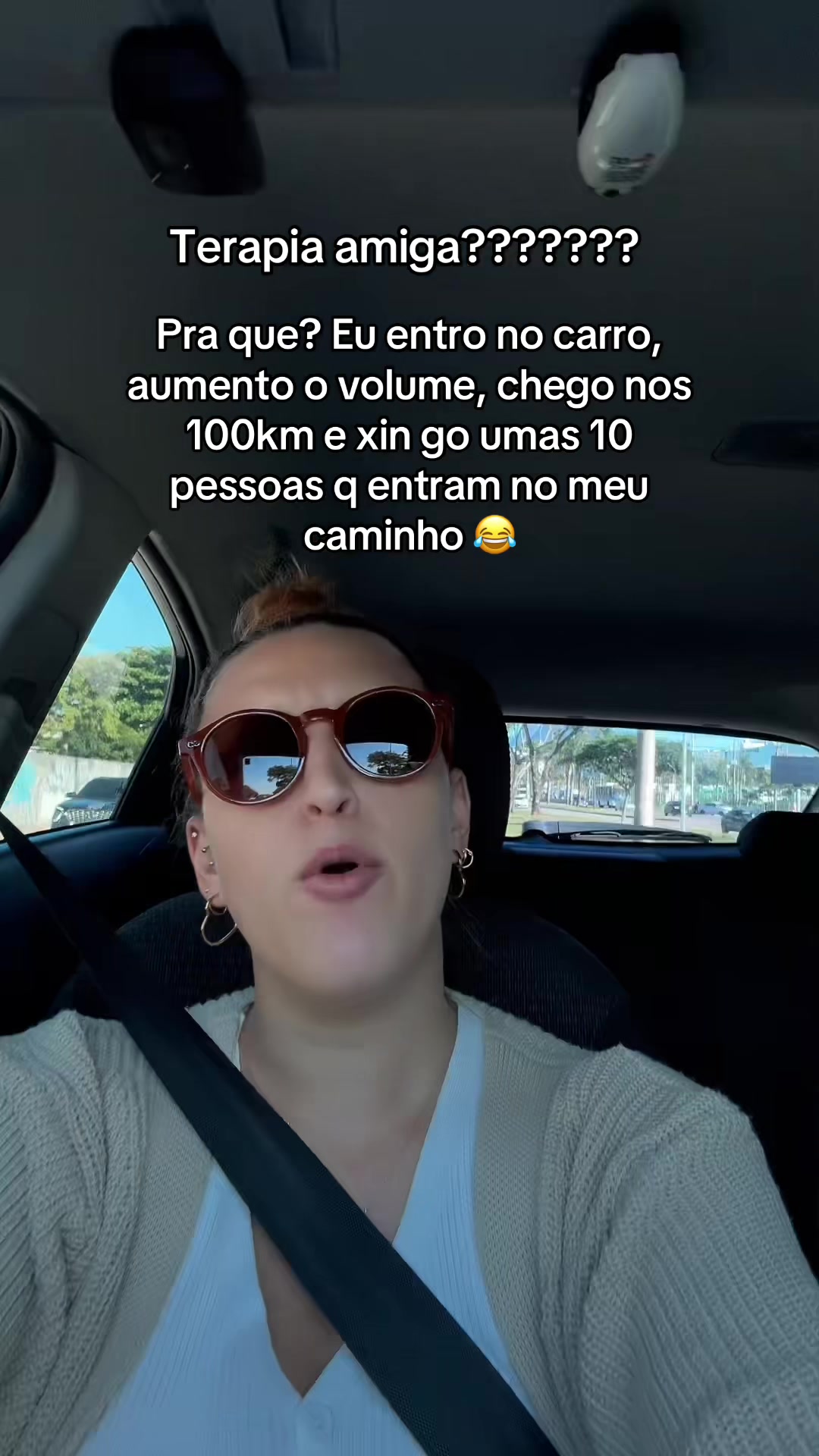 @Lari Aranha 🕷️