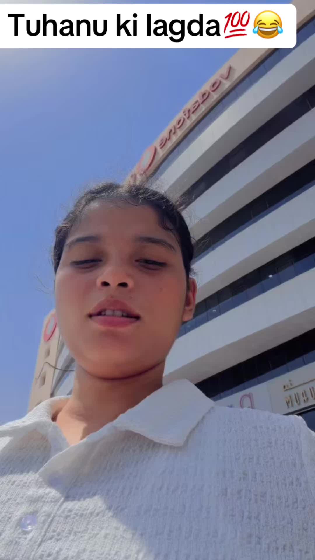 @(Nishubattra) world queen 👸