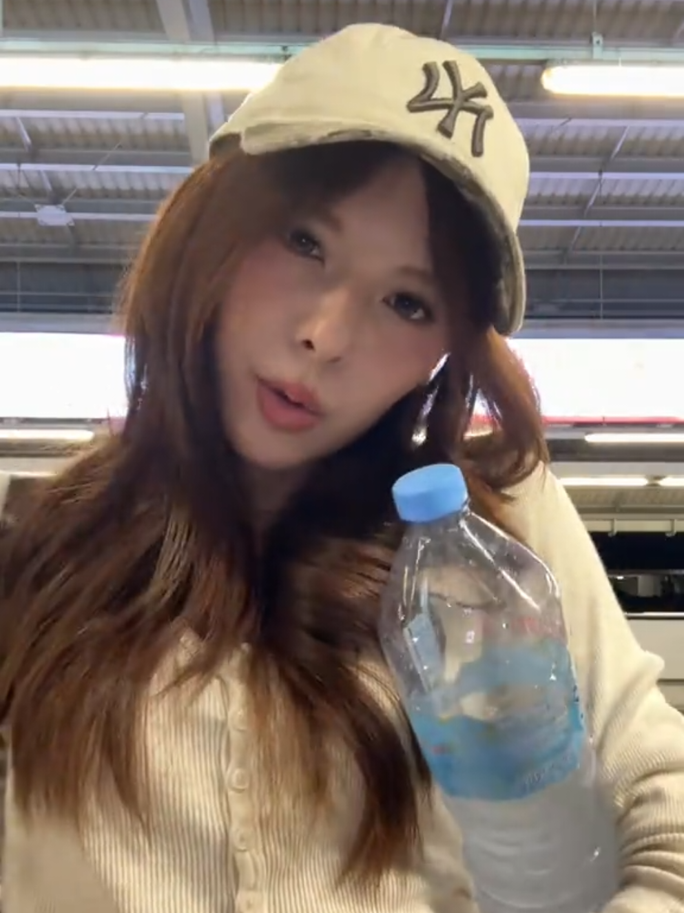 @T