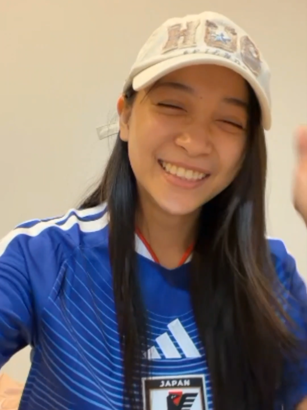 @T