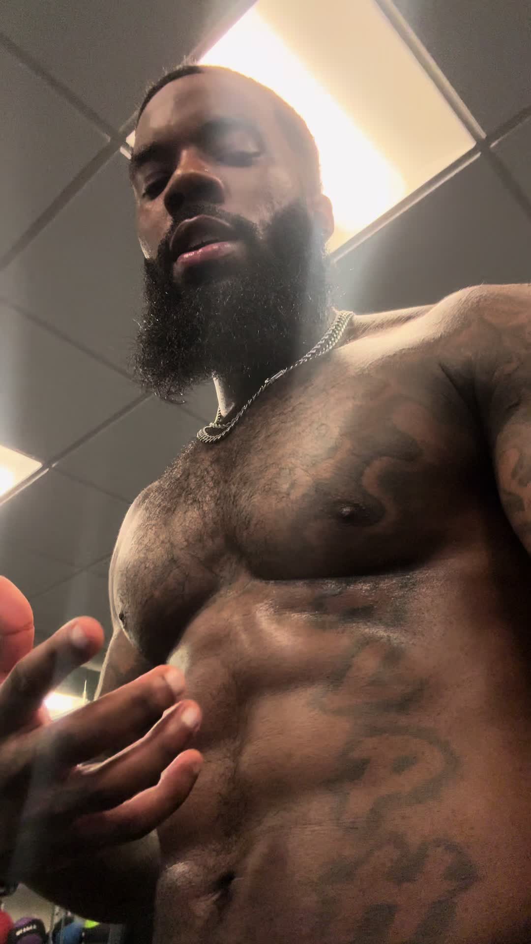 @bigq385
