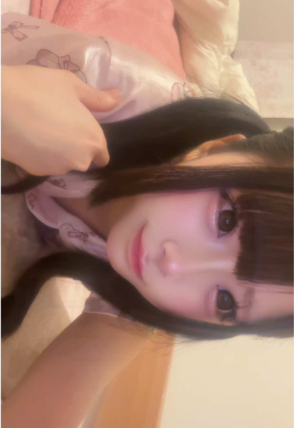 @なな