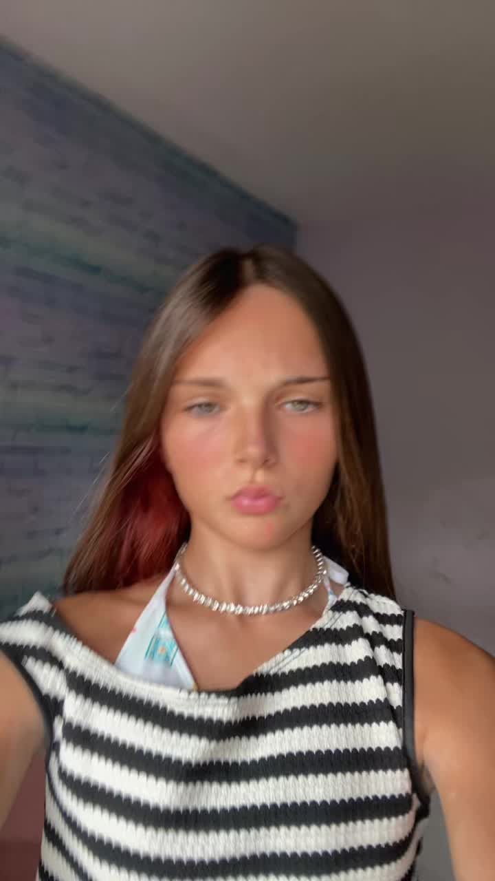 @Violet
