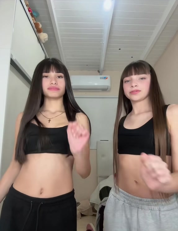 @𝒱𝒶𝓁𝑒𝓃𝓉𝒾𝓃 𝓉𝑒 𝒶𝓂𝑜