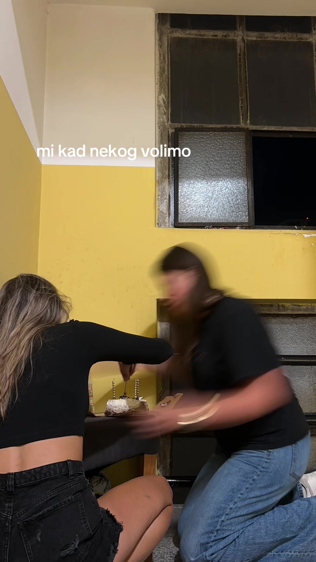 @amra