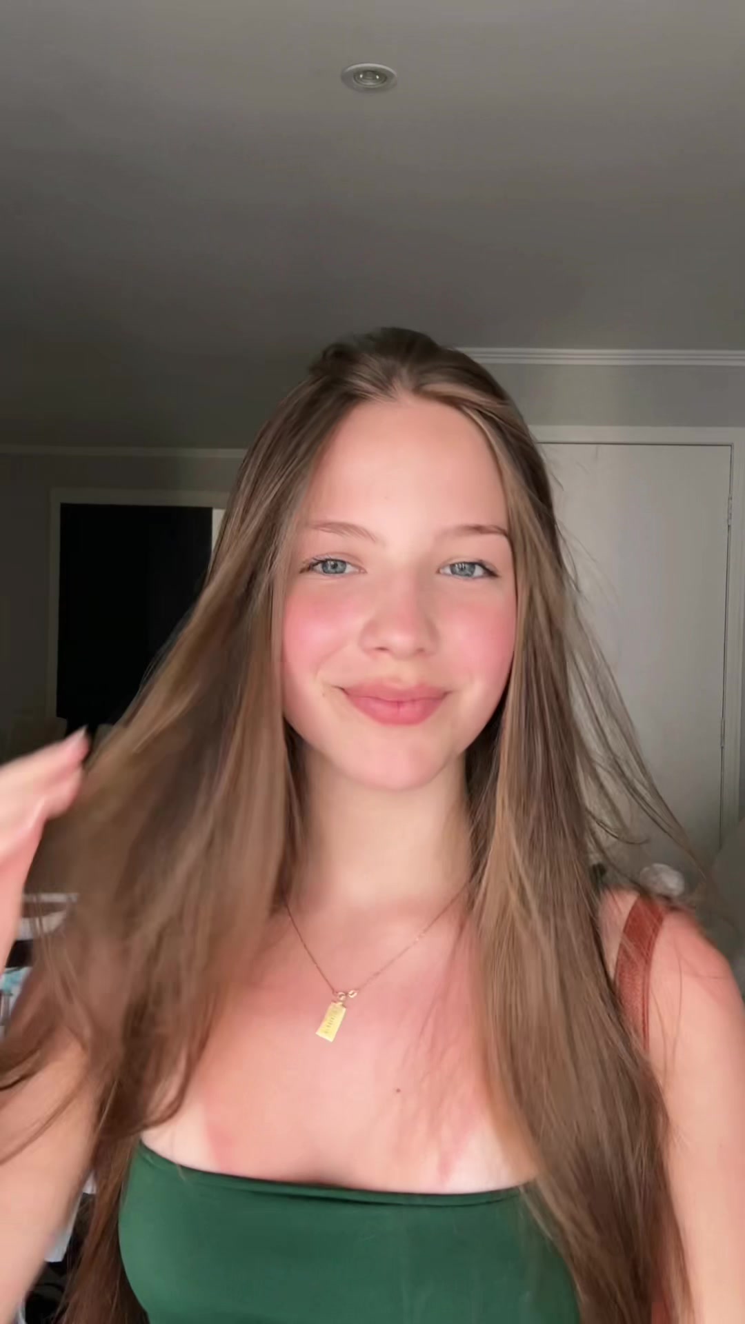 @laura