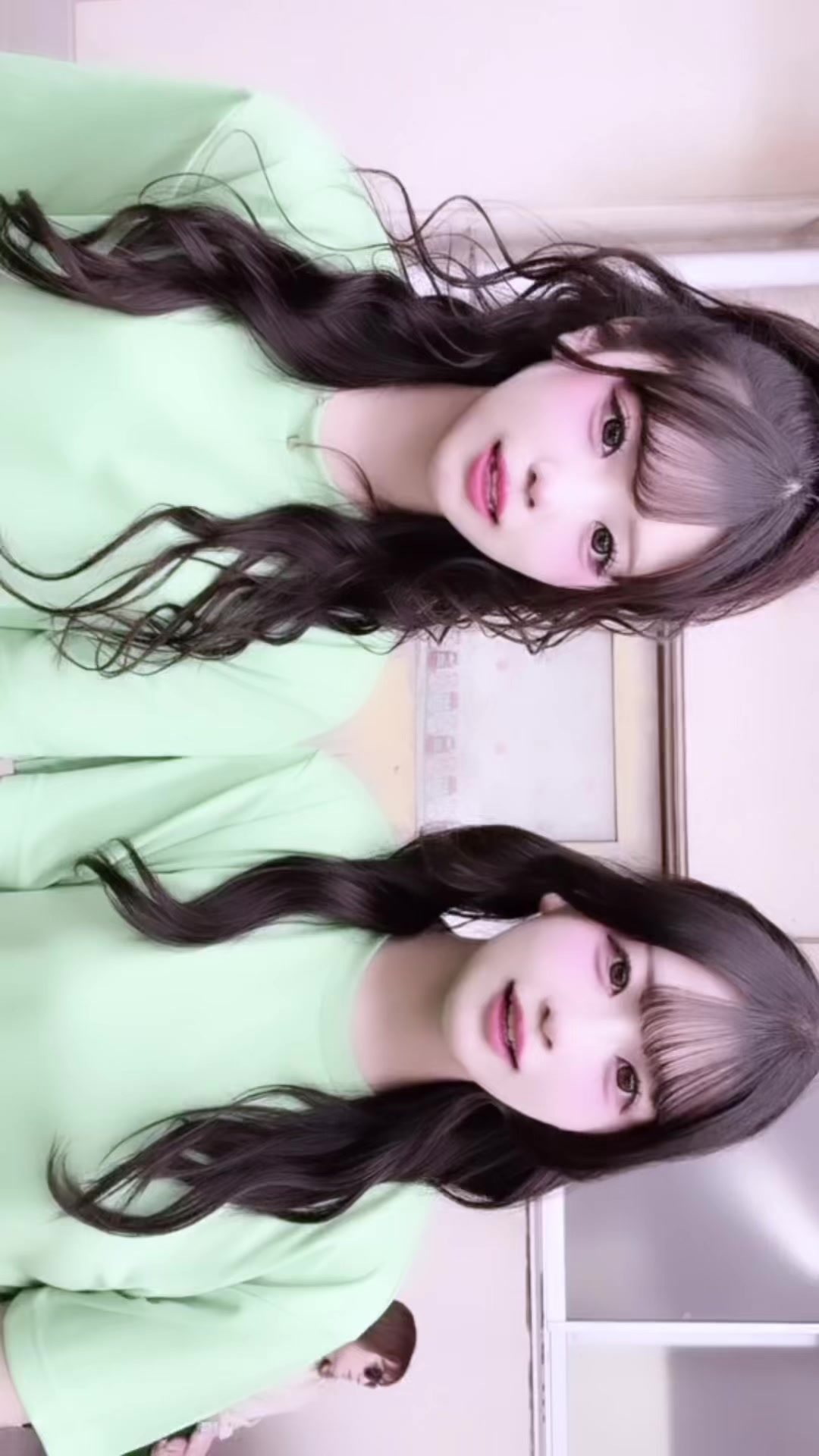 @ももにゃ