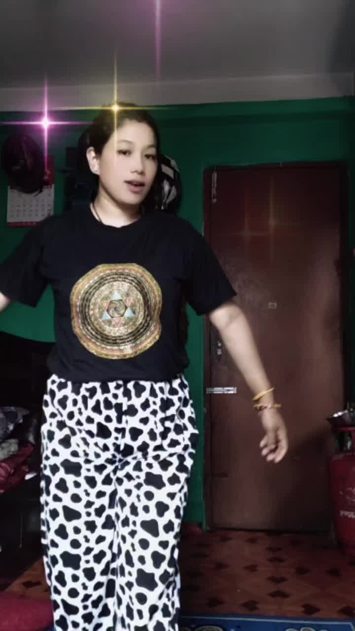 @करिश्मा श्रेष्ठ🇳🇵
