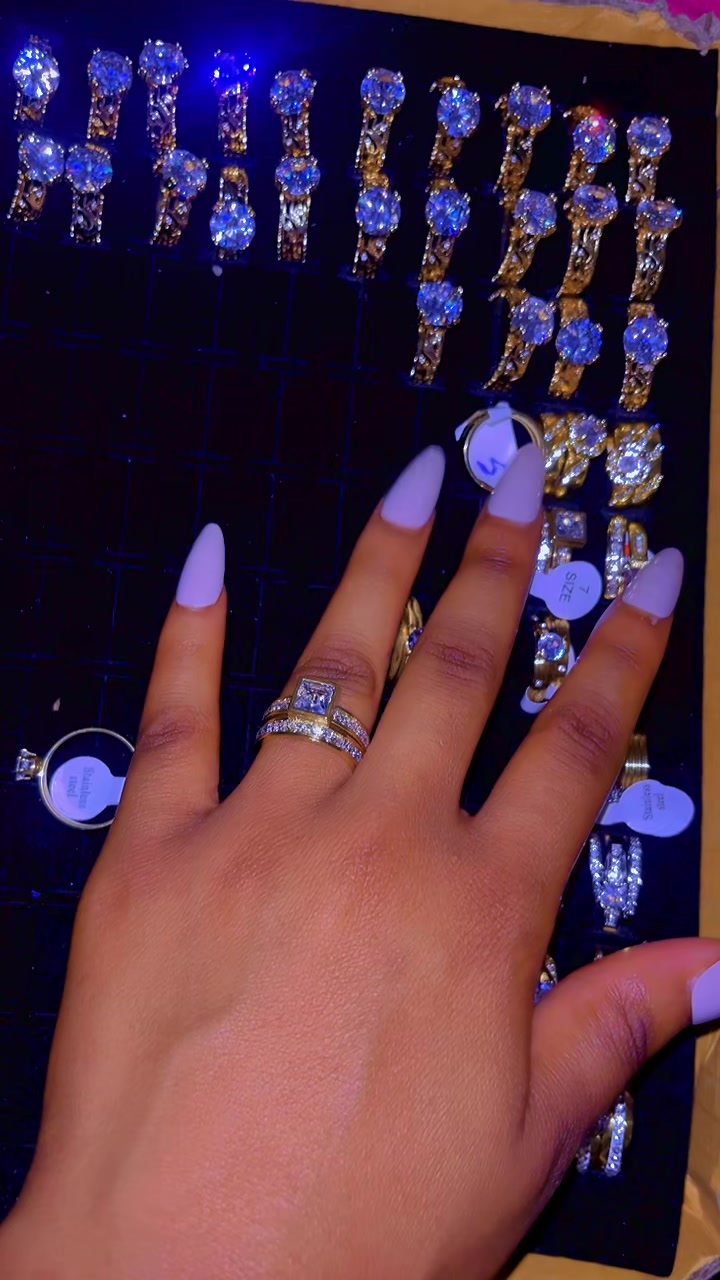 @A & C Accessories ❤️