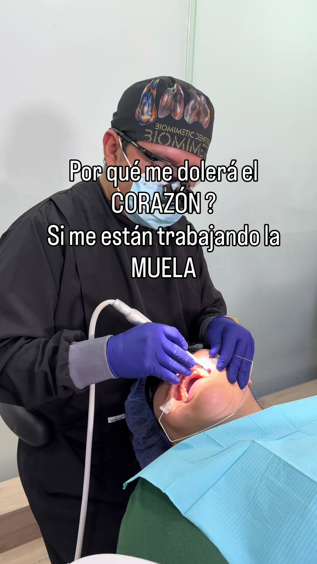 @Odont&oacute;logo Adri&aacute;n Chamba