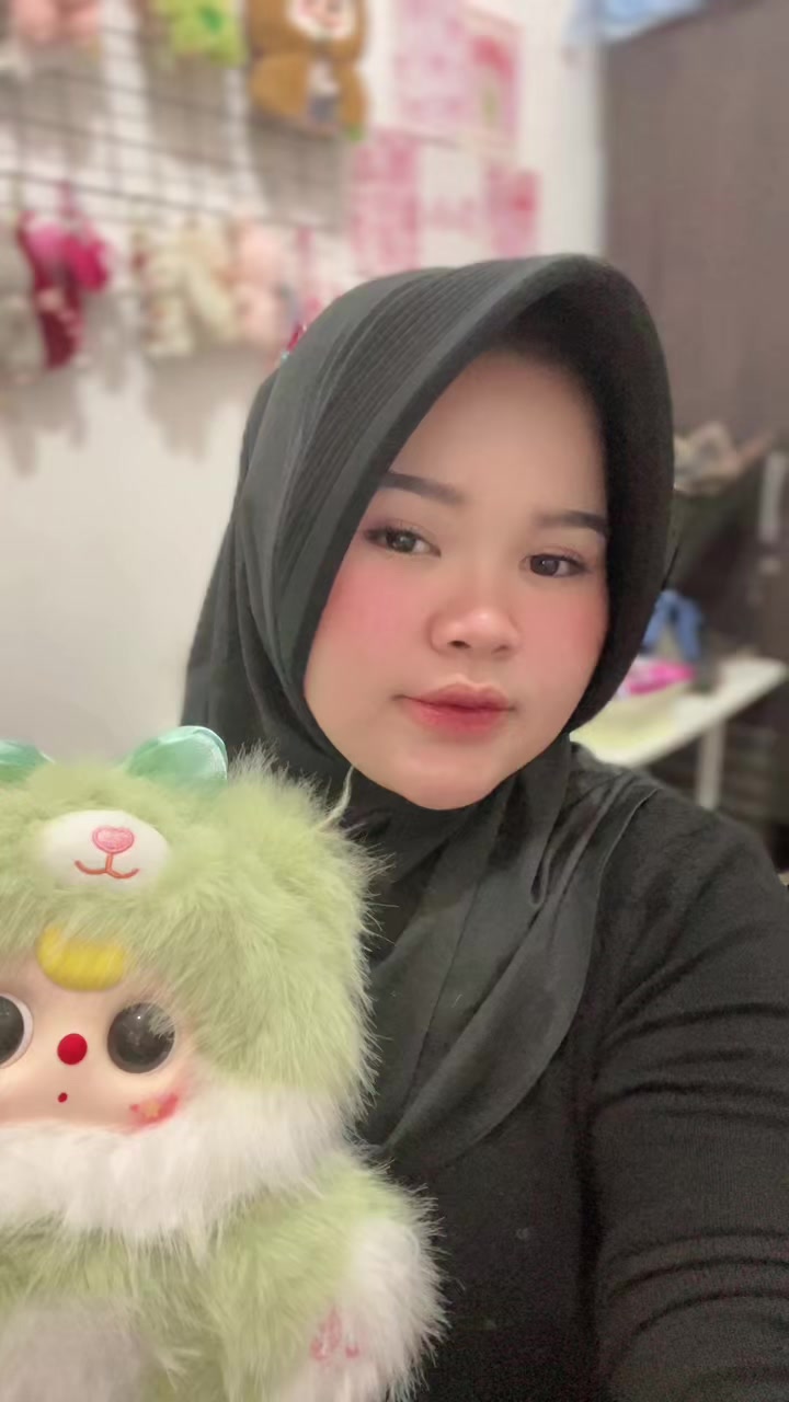 @Nisaa18