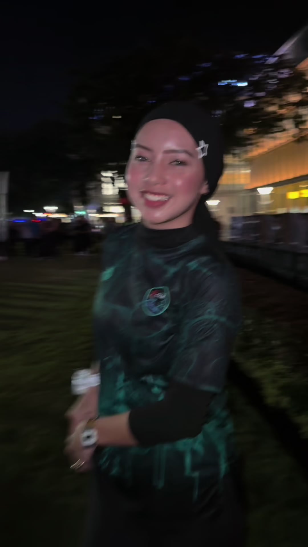 @- qiela