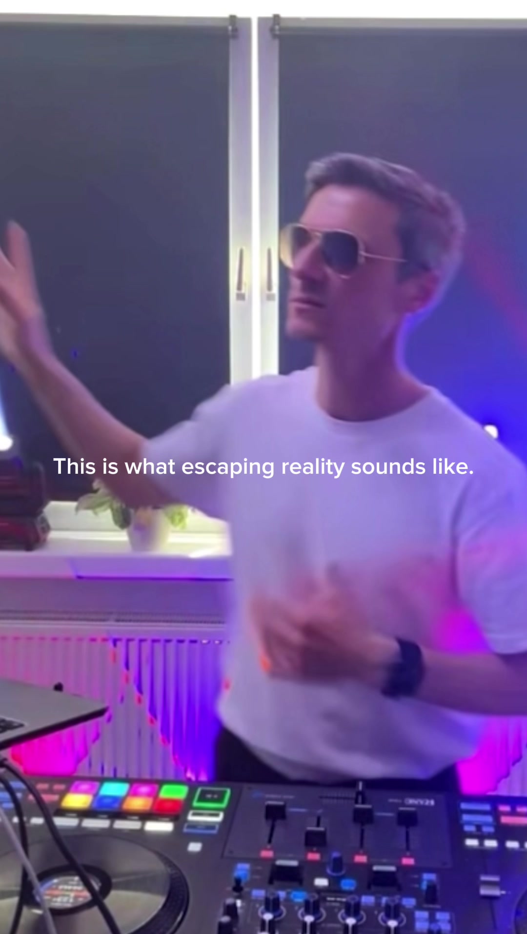 @AVELØ | DJ