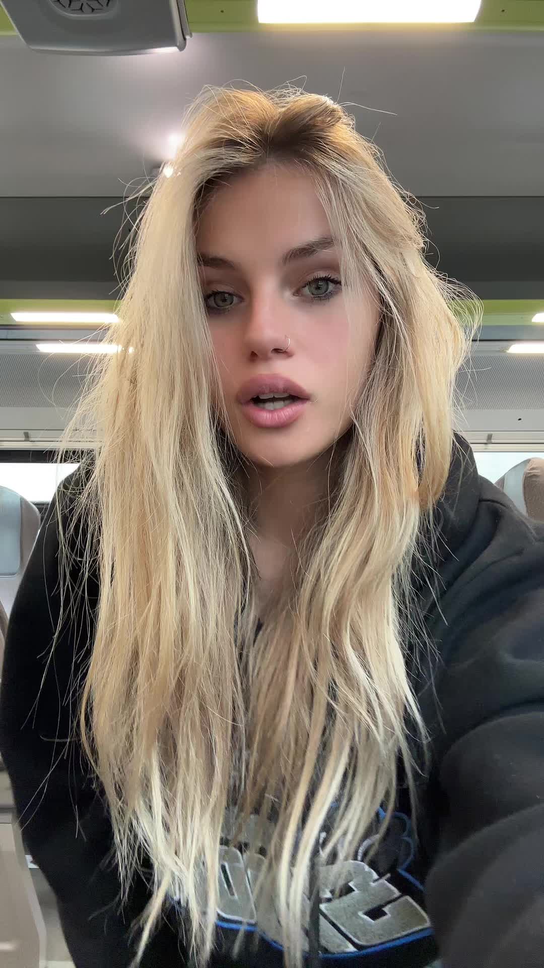 @vanecolez🇨🇴