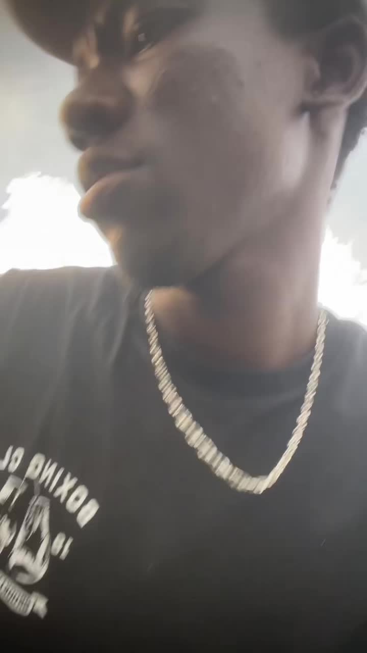 @ALHASSANE ✌🏾🇬🇳