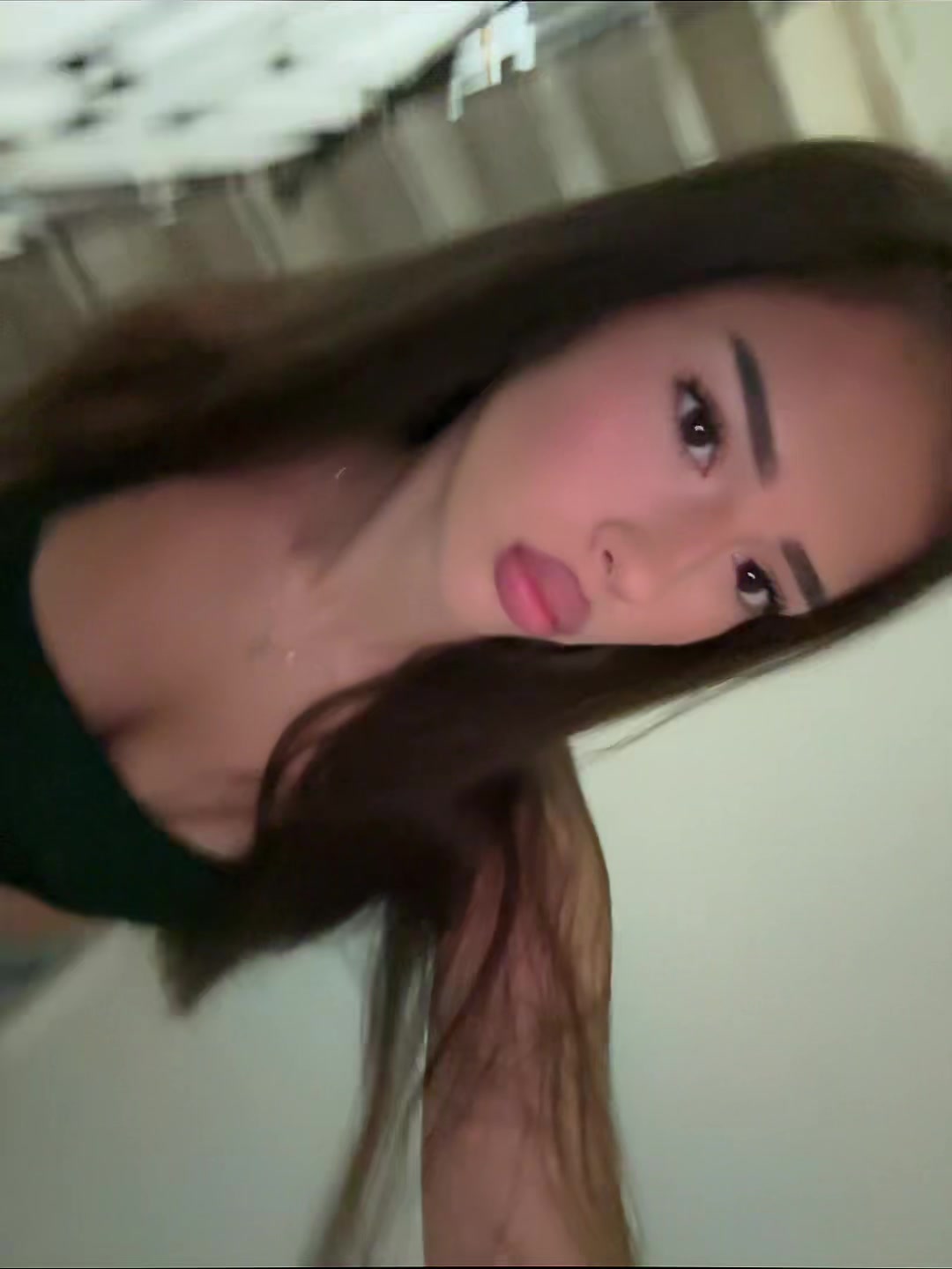 @𝐢𝐯𝐨𝐧𝐢𝐜𝐚