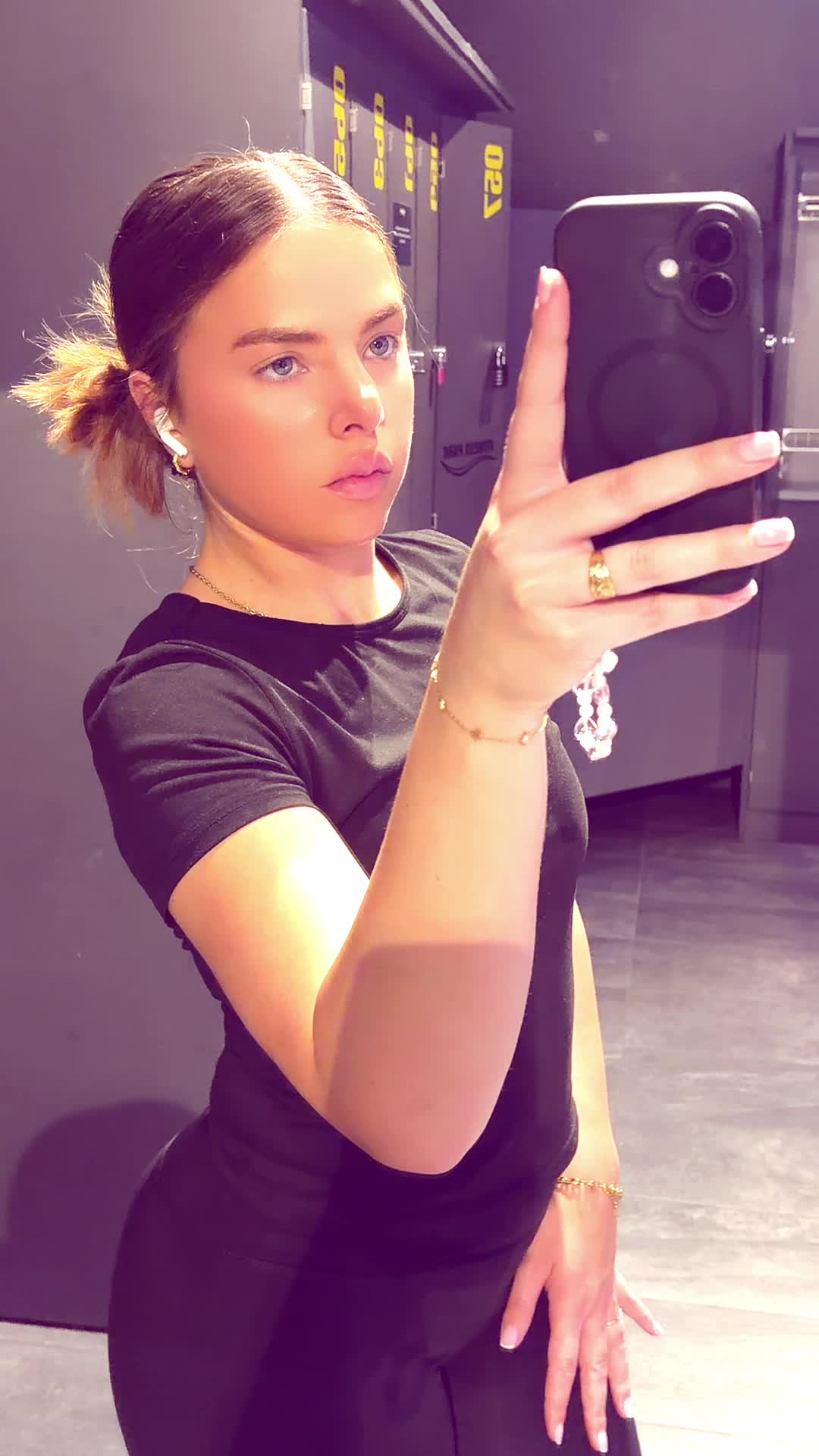 @bbyiggyy