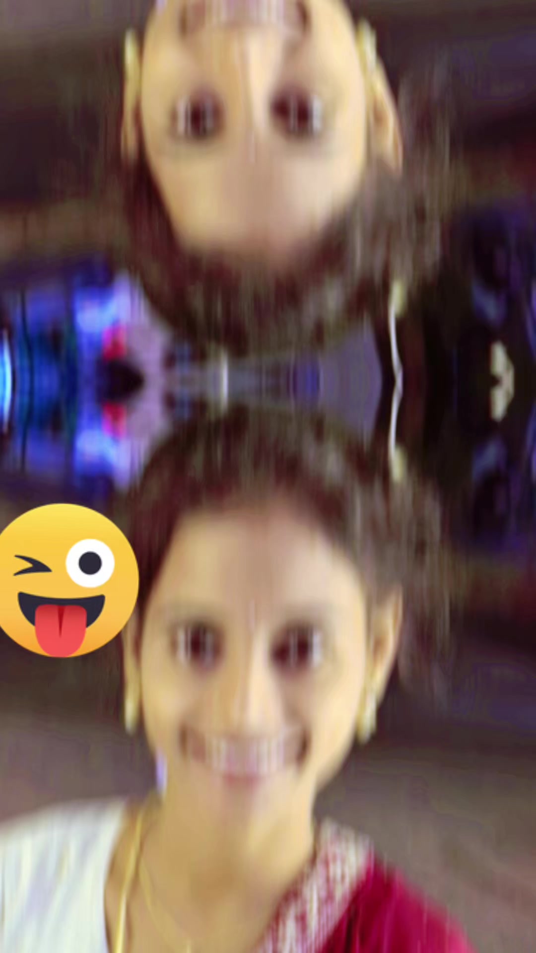 @Smiley queen 👸 ✨️ 💖...