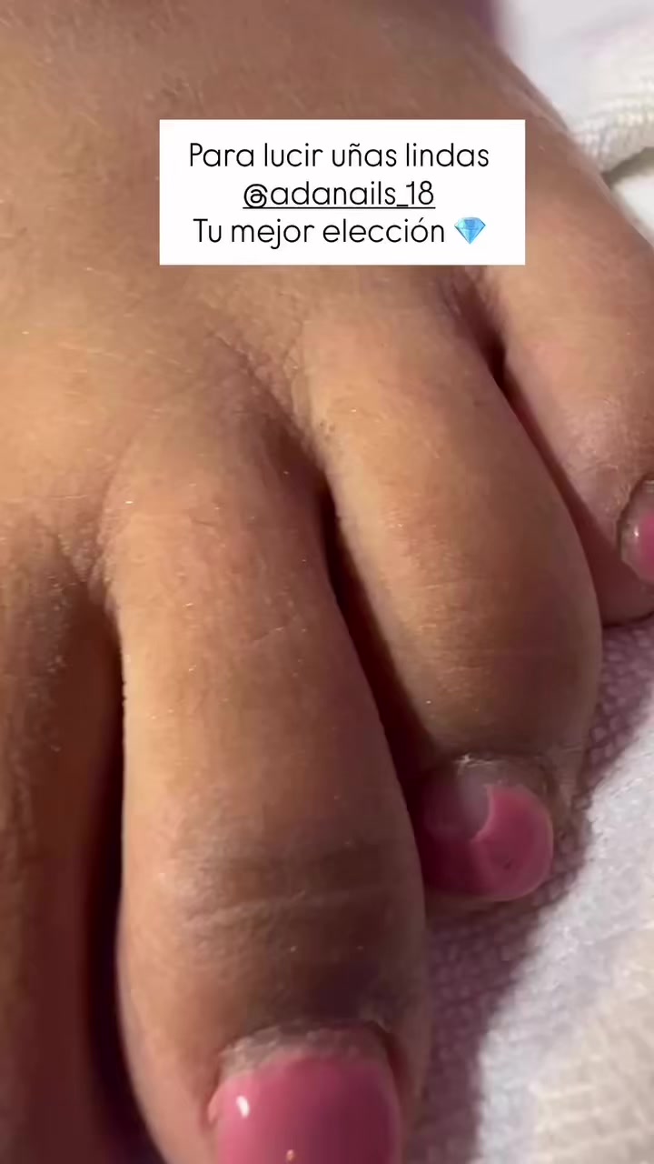 @Adanails_18