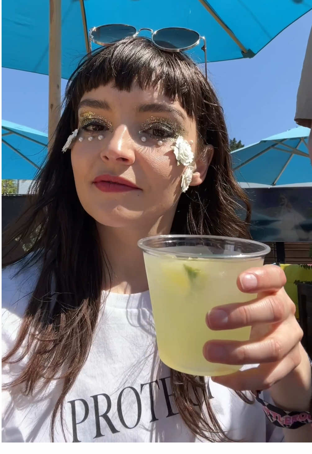 @Lauren Mayberry