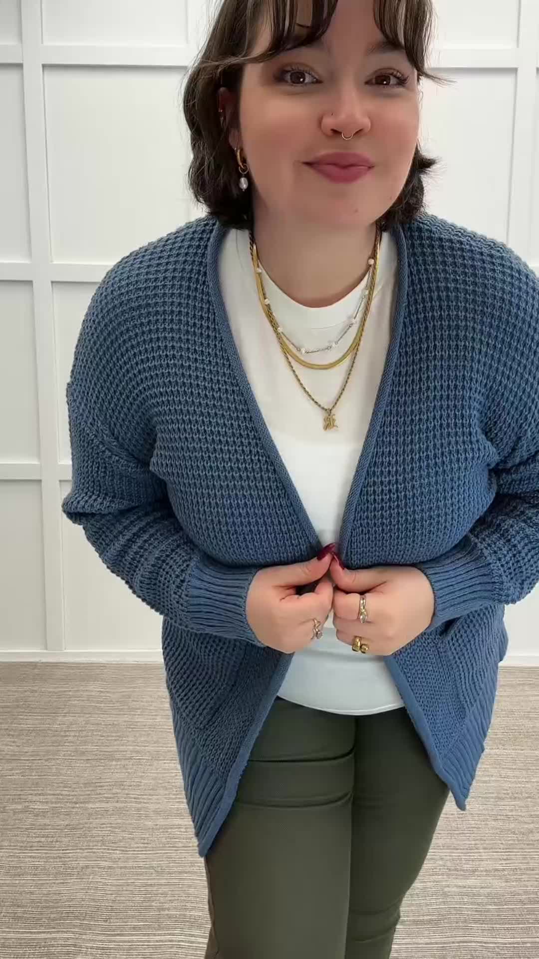 @mintpineappleboutique