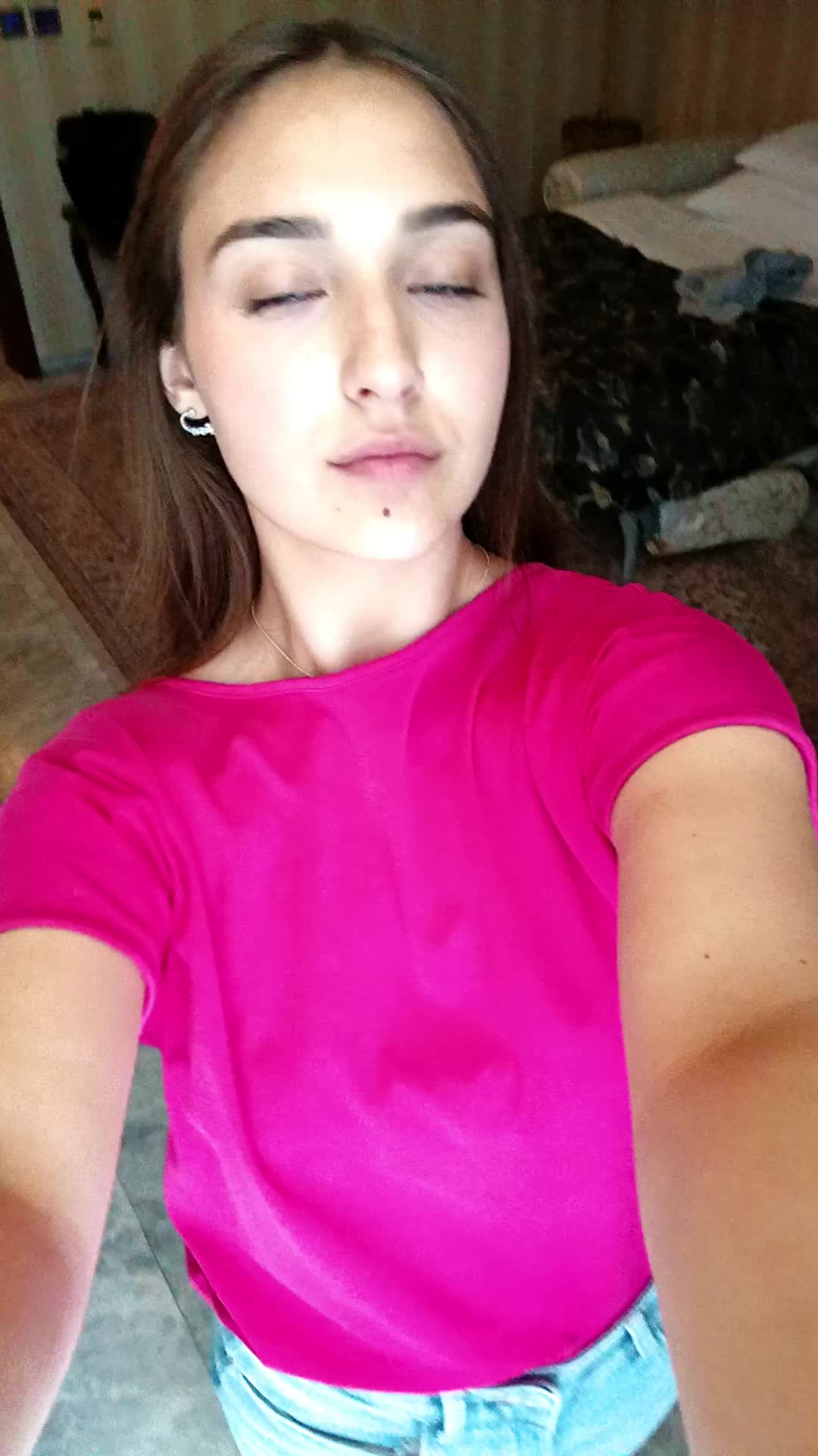 @Ana