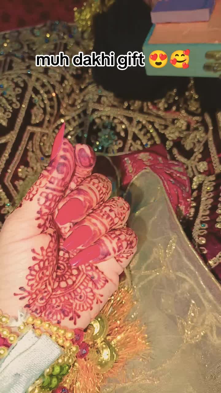 @sara khan