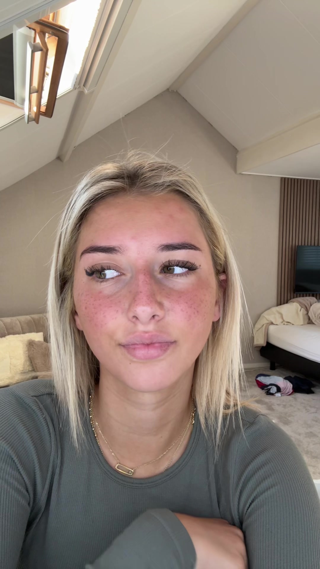 @J.L