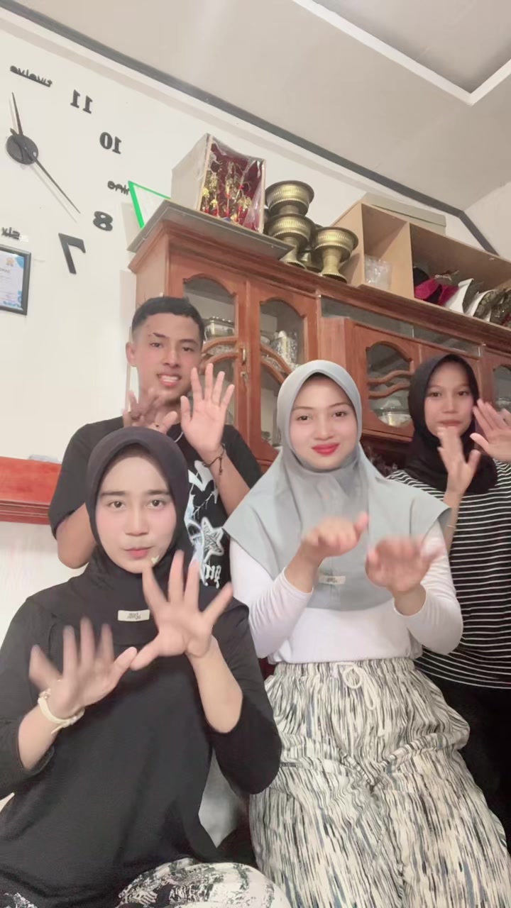@Sanggar Seni Puti Tungga
