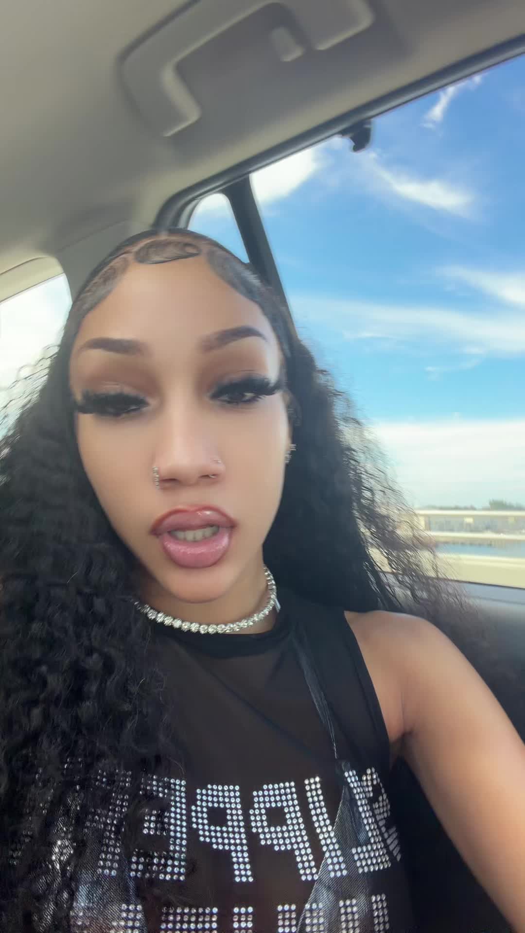 @♈️