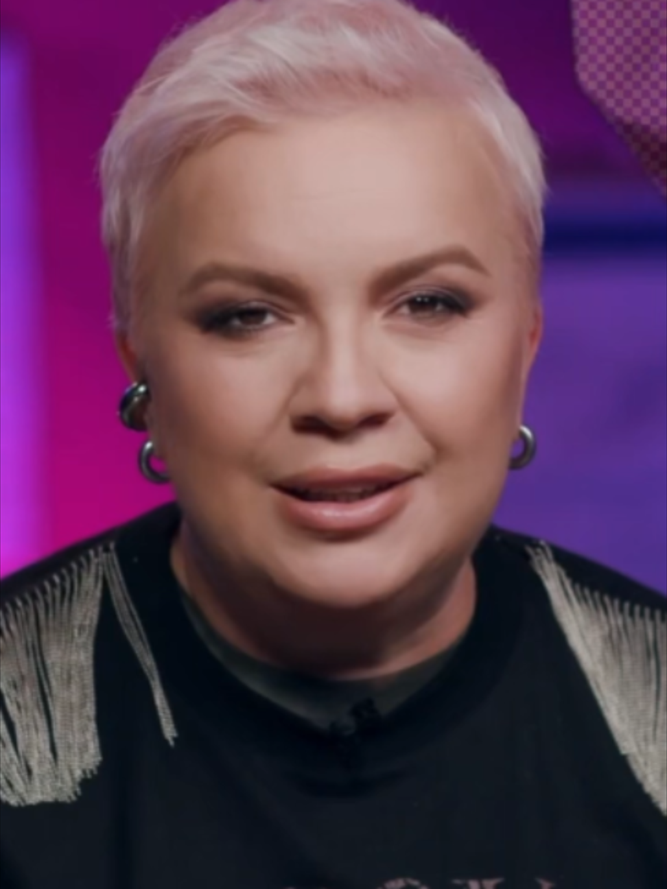 @Rus Showbiz
