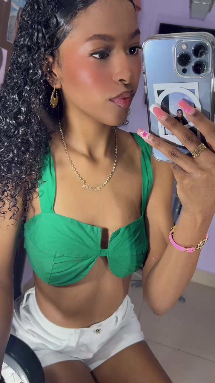 @𝓓𝓪𝓷𝓷𝓪🦋😍
