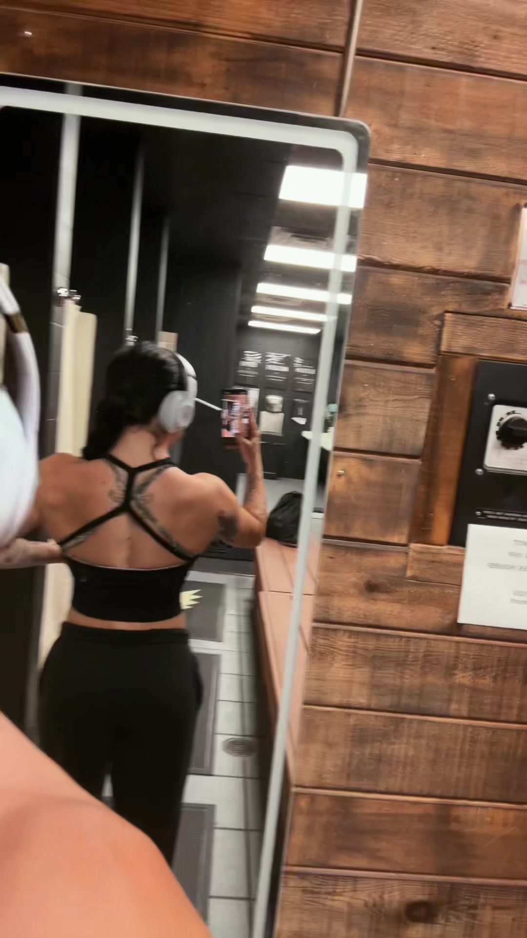 @Livi👩🔬🏋️♀️🤼♀️🩷