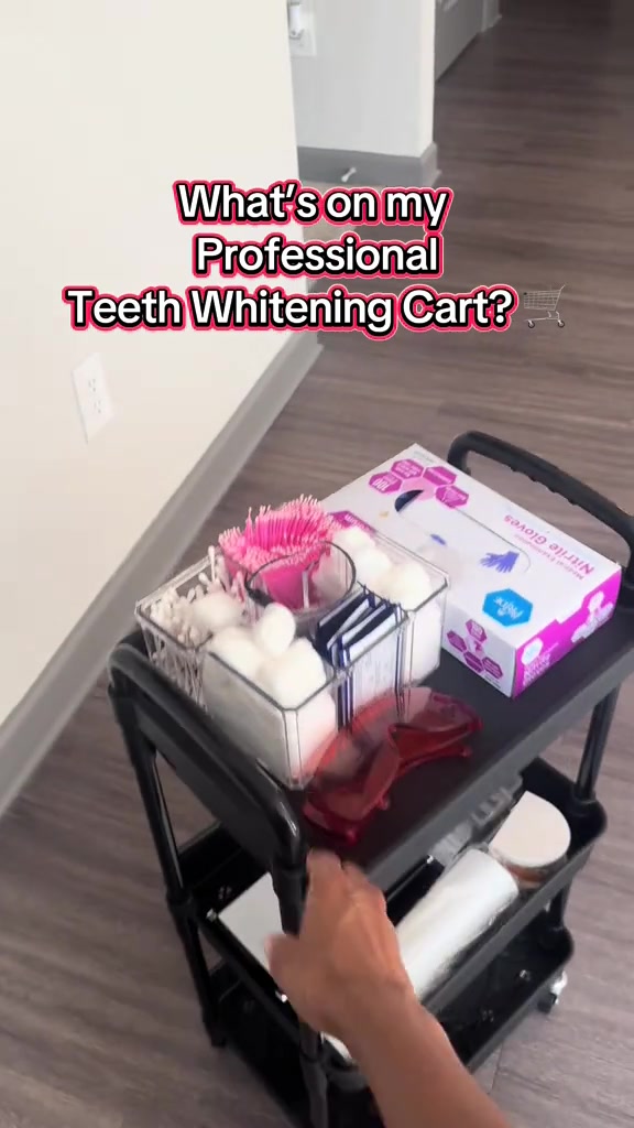 @Diandra | Teeth Whitening Tech