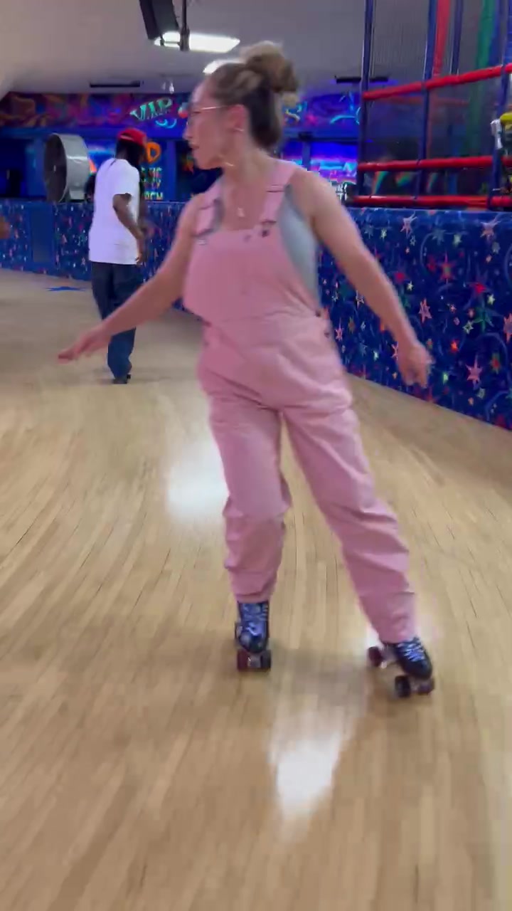 @melanieatlskates