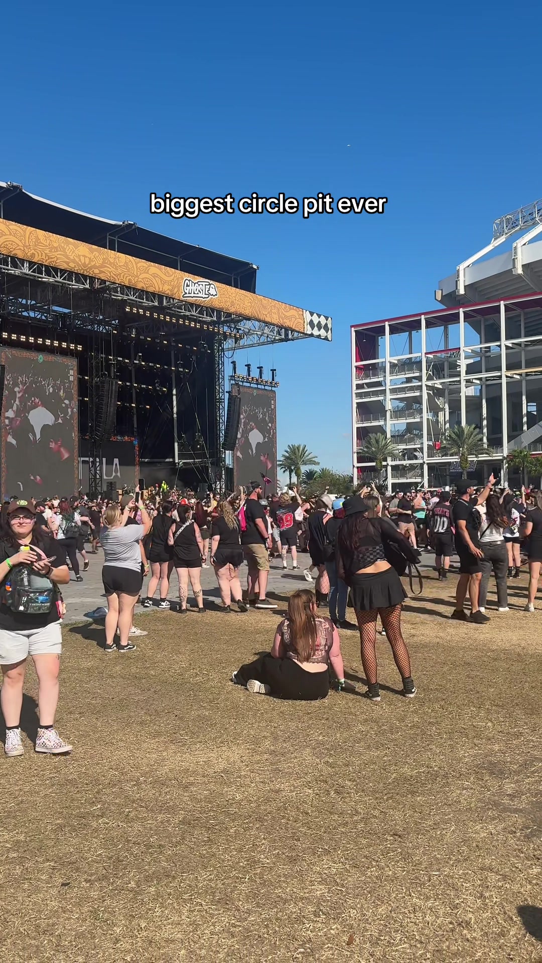 @blackhoodieclub