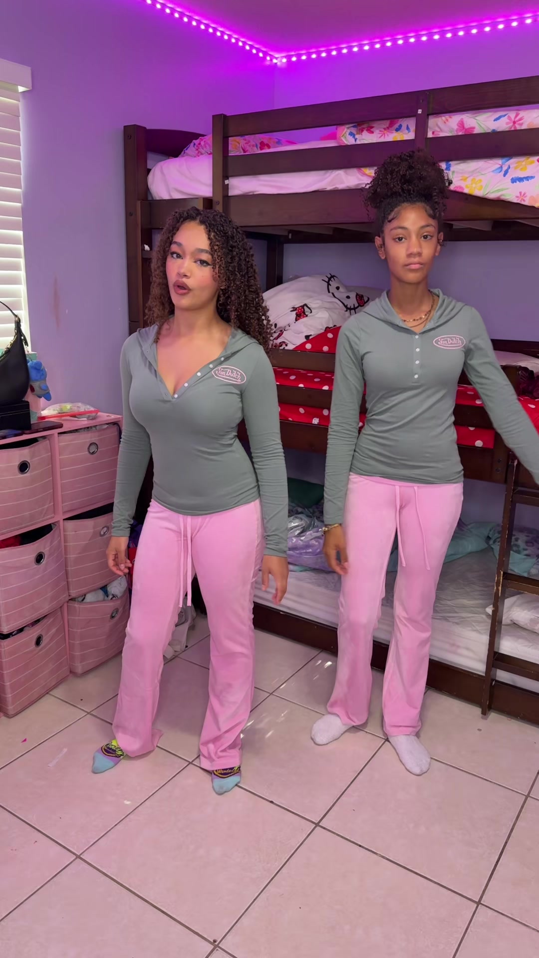 @DemDaddysGirls4